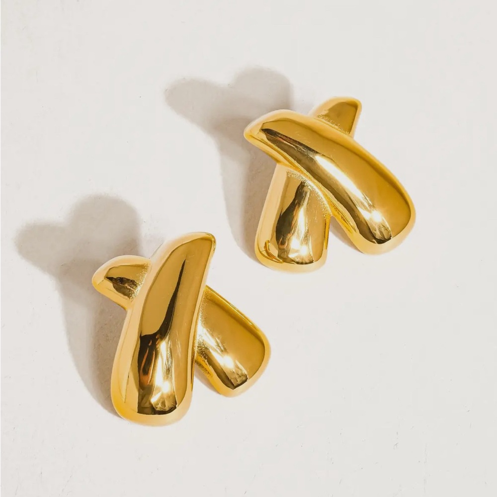 18 karat gold plated XX earrings